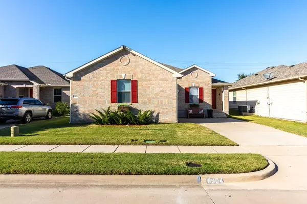 Mckinney, TX 75070,6904 Dove Tail Drive