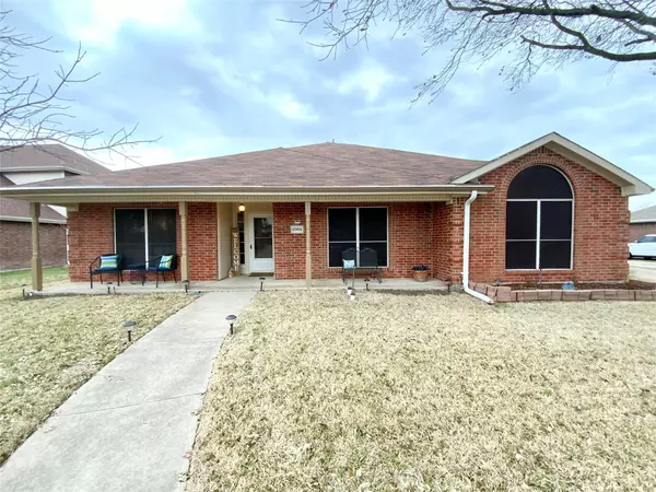 6904 Burning Bush, Sachse, TX 75048