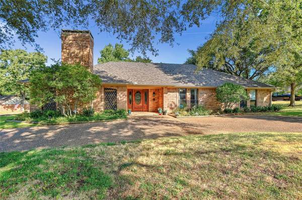 3413 Montclair Drive,  Sherman,  TX 75092