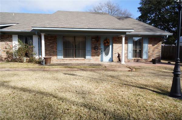 2613 Village Lane, Bossier City, LA 71112