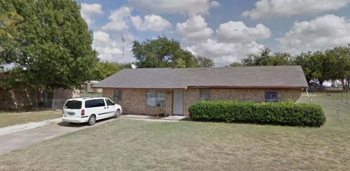 303 Simpson Drive, Southmayd, TX 75092