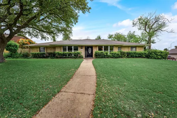 7208 Fernmeadow Drive, Dallas, TX 75248