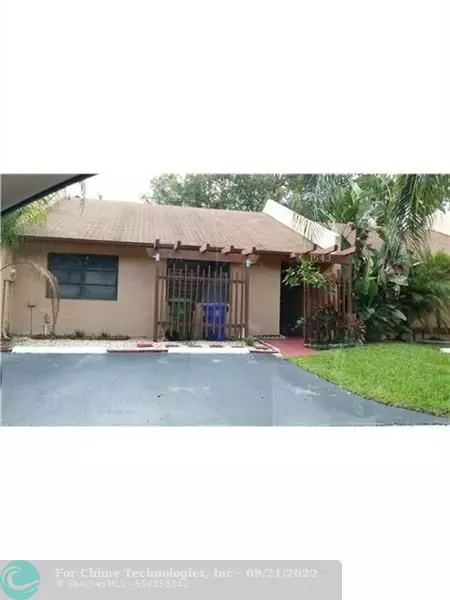 1643 NW 96, Pembroke Pines, FL 33024