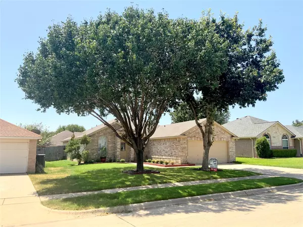 Saginaw, TX 76179,1069 Hillwood Drive