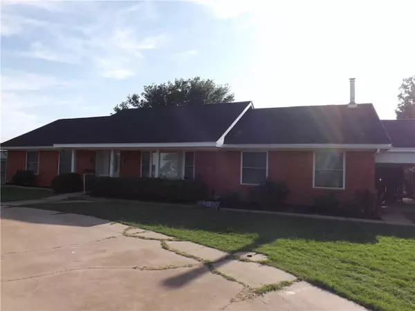 517 Seminole Avenue, Duke, OK 73532