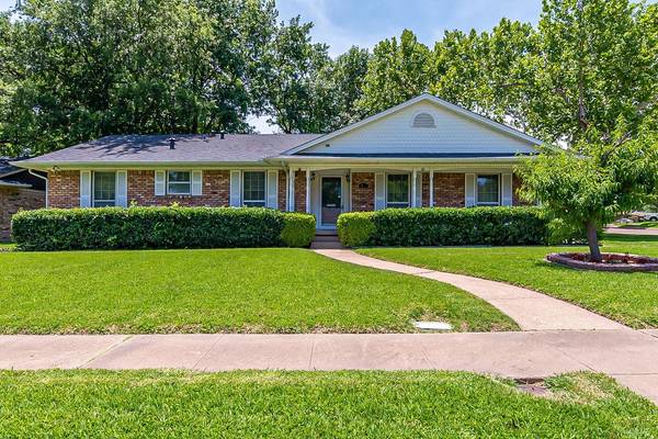 1022 Bardfield Avenue, Garland, TX 75041