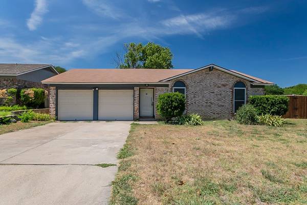 5641 Macdougall Drive, Haltom City, TX 76148