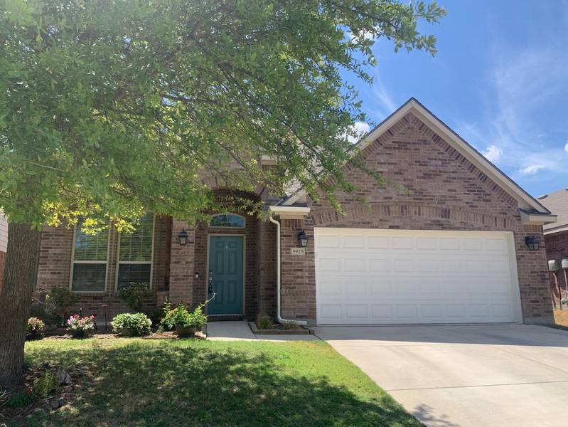 9025 Golden Sunset Trail, Fort Worth, TX 76244