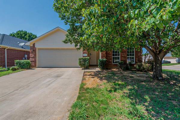 7269 Retriever Lane, Fort Worth, TX 76120