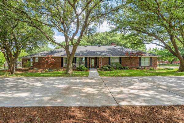 515 E Tripp Road,  Sunnyvale,  TX 75182