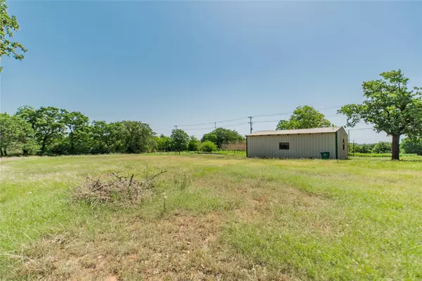 Bowie, TX 76230,106 Rock Hill Road