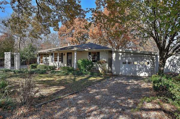 404 Tooley Street, Van Alstyne, TX 75495