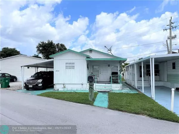 Davie, FL 33324,8533 SW 15th Ct