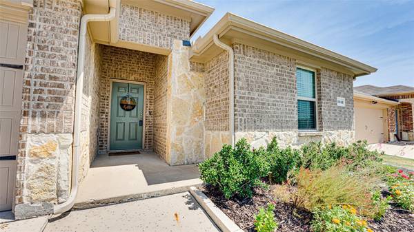 2242 Bryant Lane, Fate, TX 75189