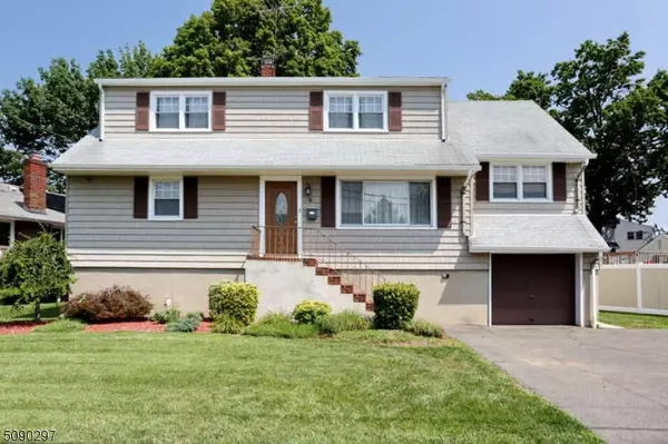 4 Park St, South Hackensack Twp., NJ 07606