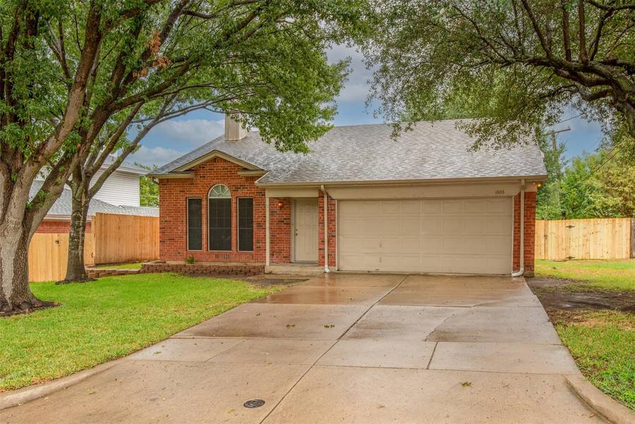 1606 Hastings Drive, Mansfield, TX 76063