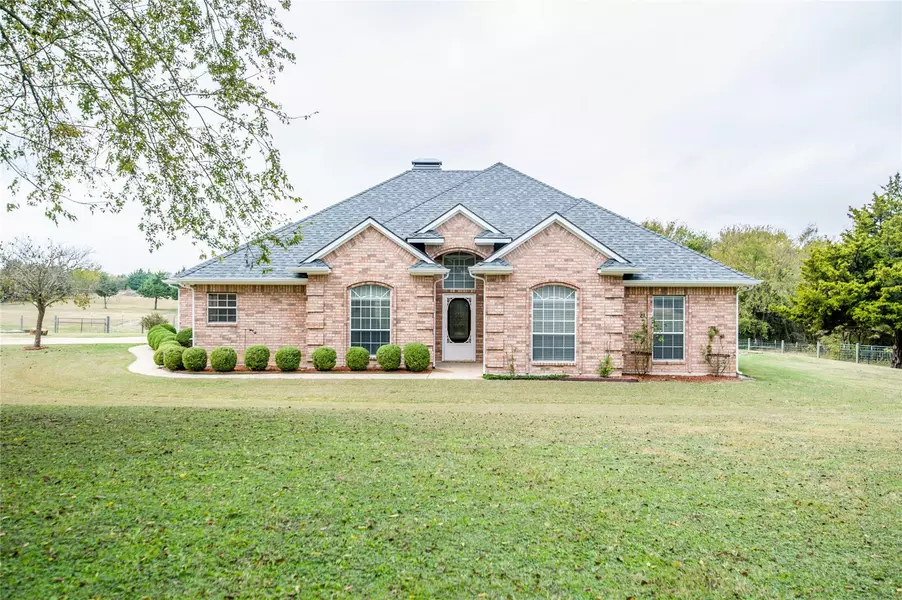 441 Cactus Road, Waxahachie, TX 75165