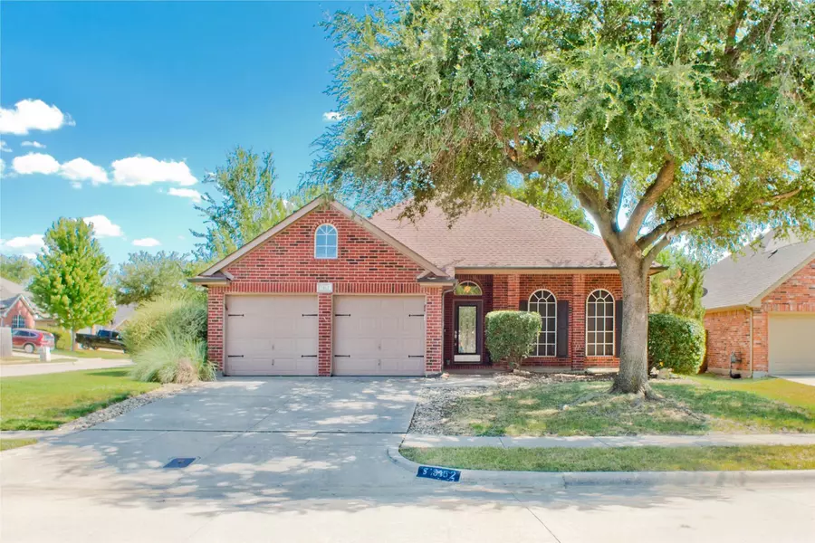 5162 Warm Springs Trail, Fort Worth, TX 76137