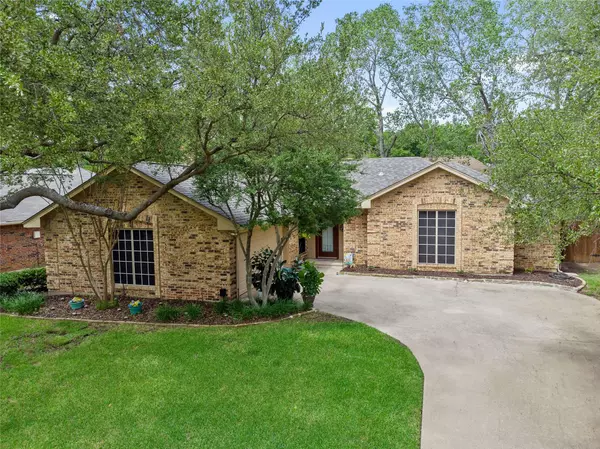 Flower Mound, TX 75028,2224 Oak Bluff Drive