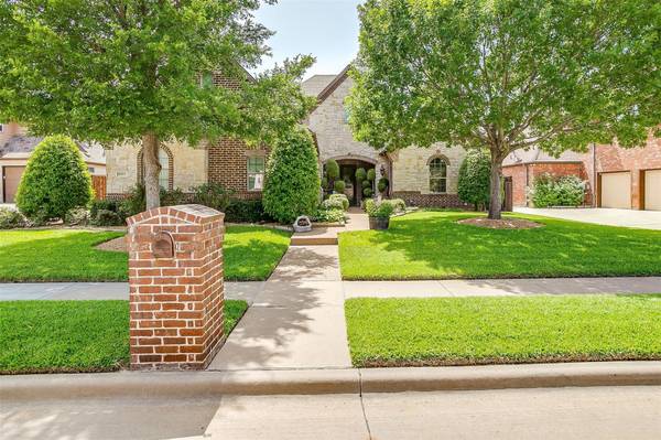 8005 Long Trail Drive, North Richland Hills, TX 76182