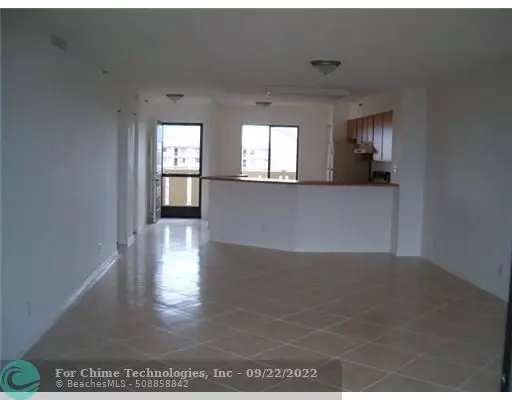 2205 S Cypress Bend Dr  #902, Pompano Beach, FL 33069