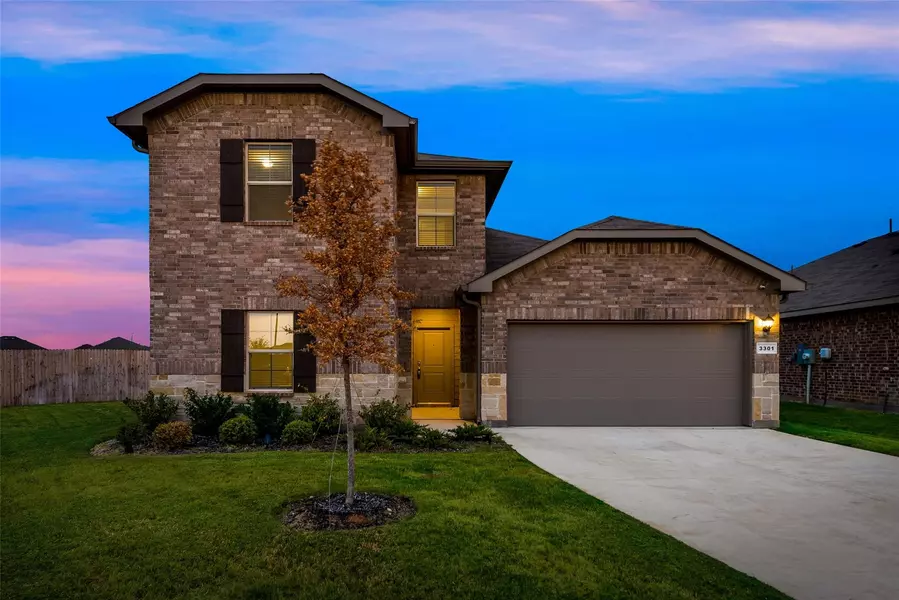 3301 Quiet Valley Road, Fort Worth, TX 76123