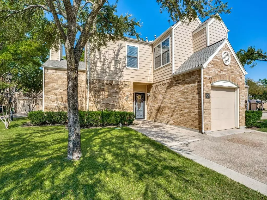 Irving, TX 75063,217 Cimarron Trail #6