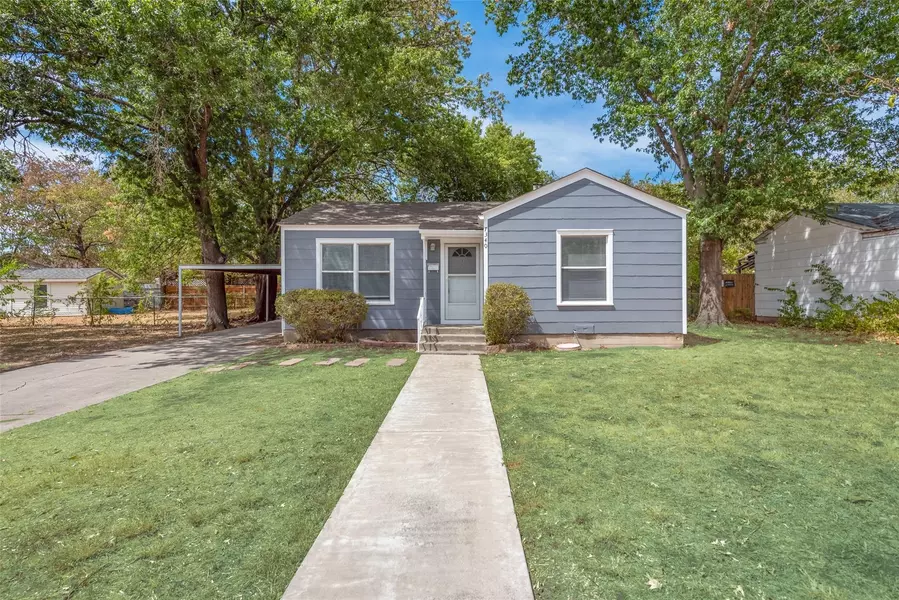 7340 Llano Avenue, Fort Worth, TX 76116