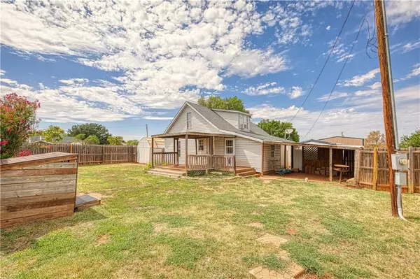 Cordell, OK 73632,712 E Calvary Street