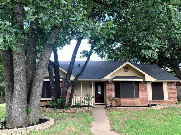 714 Thrush Court, Lewisville, TX 75067