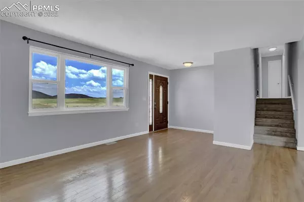 Larkspur, CO 80118,12501 Mesa View RD