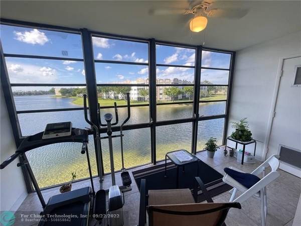 7458 Ashmont Cir  #307, Tamarac, FL 33321