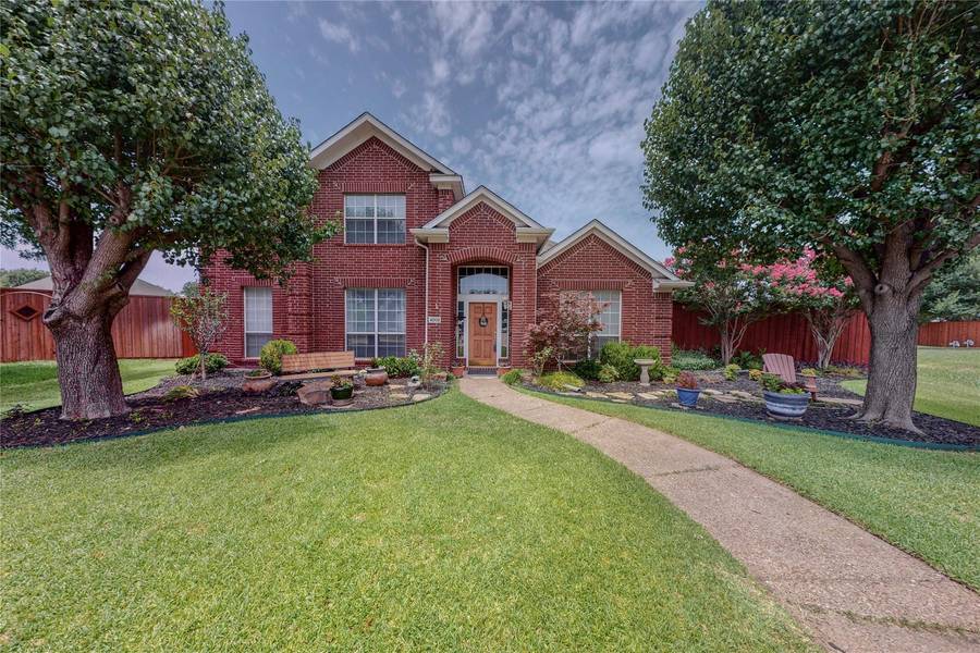 4008 Creek Valley Circle, Carrollton, TX 75010