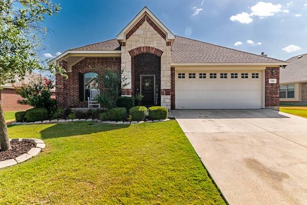 708 Sendero Drive, Arlington, TX 76002