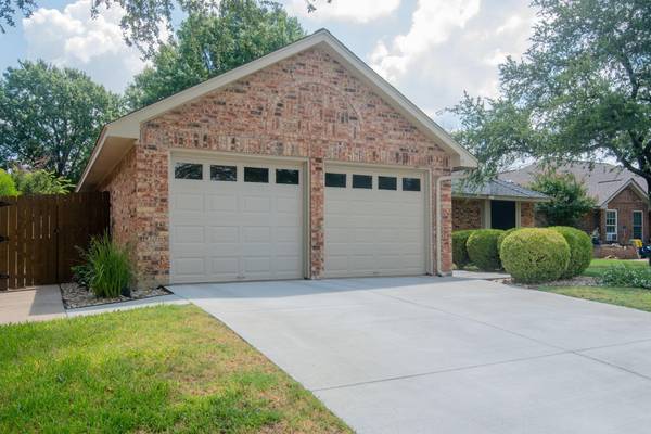 6708 Megan Lane, North Richland Hills, TX 76182