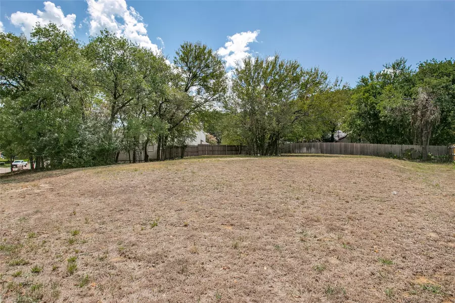 445 Windjammer Lane, Azle, TX 76020