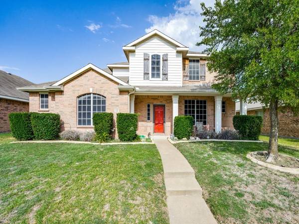 1633 Ambercrest, Lancaster, TX 75146