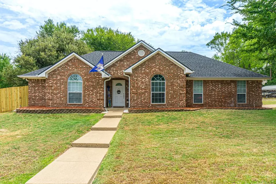 609 William, Lindale, TX 75771