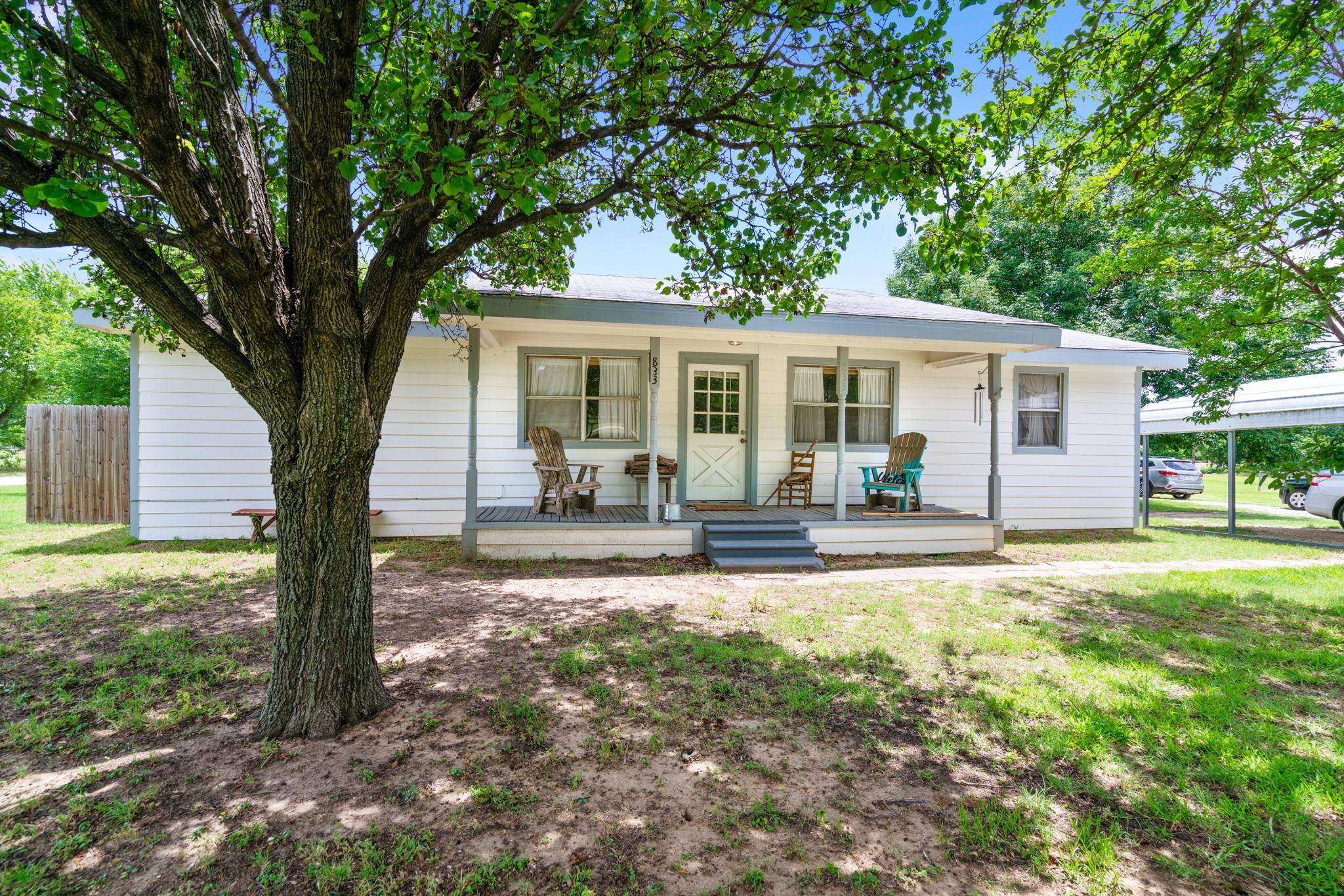 833 Stonecrest Road,  Argyle,  TX 76226