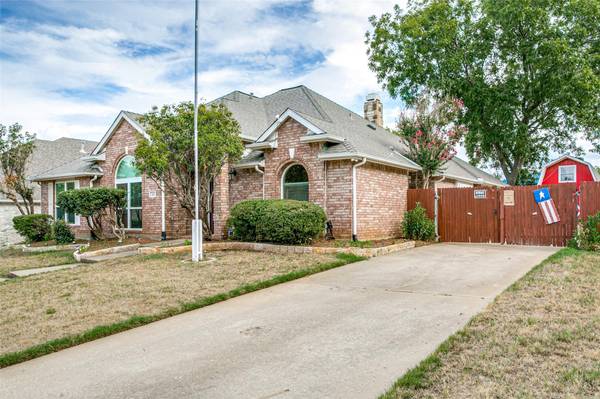 865 Tartan Trail, Highland Village, TX 75077