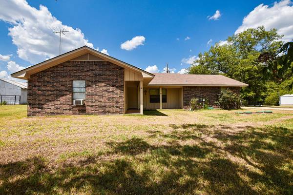 6834 Fm 1795, Gilmer, TX 75644