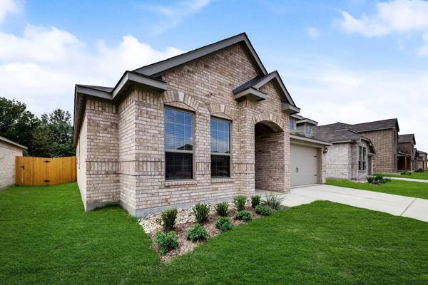 7601 Thunder River Road, Fort Worth, TX 76120