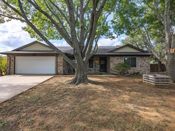 206 Edgehill Road, Joshua, TX 76058