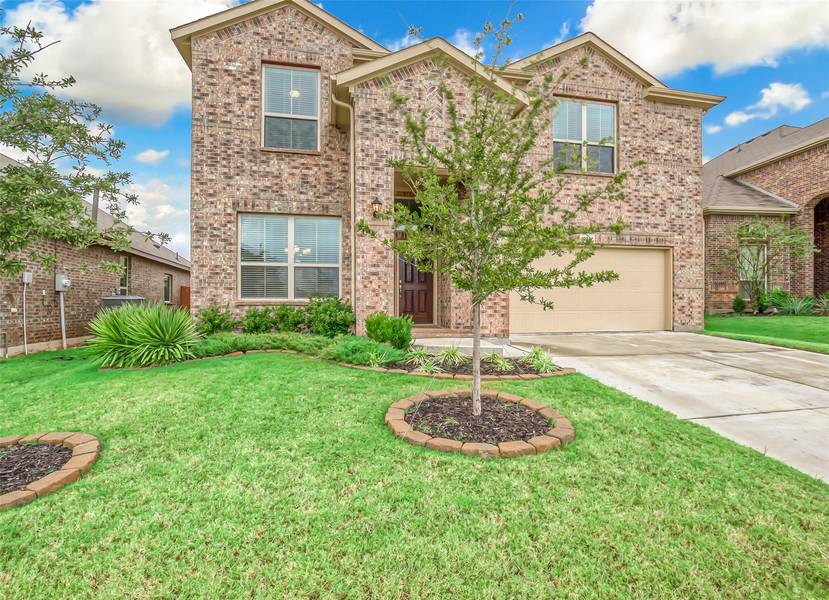 15737 Barton Ridge Drive, Fort Worth, TX 76177