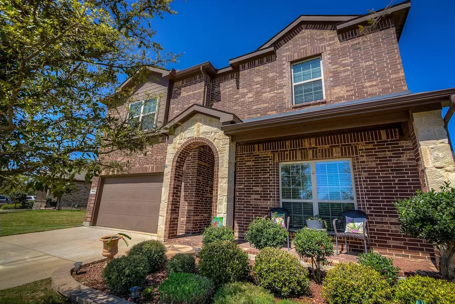 3005 Saddle Creek Drive, Fort Worth, TX 76177