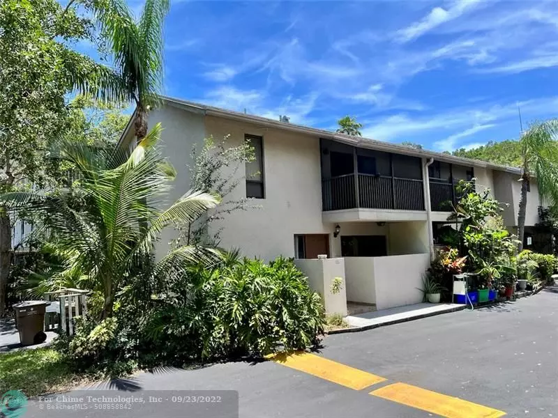 740 SE 1st Way  #101, Deerfield Beach, FL 33441