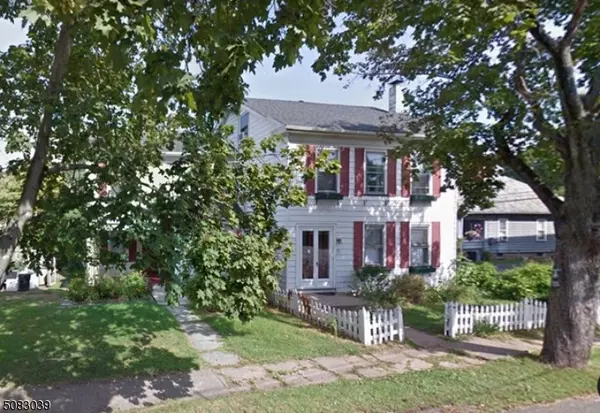 31 Green St, Milford Boro, NJ 08848