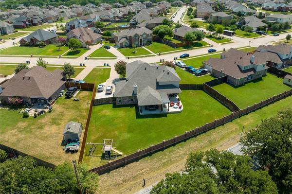 724 Lakewood Drive, Kennedale, TX 76060