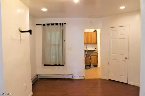 78 9th Ave, Newark City, NJ 07107