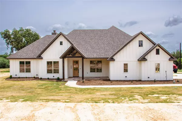 392 Adell Circle, Peaster, TX 76088